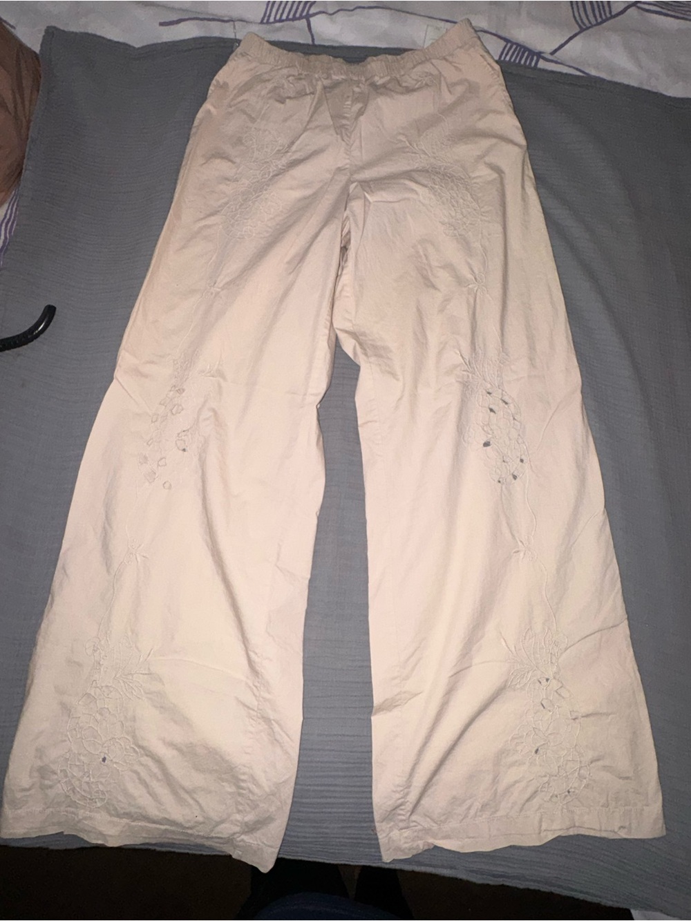 Zara Cream Wide-Leg Embroidered Jeans